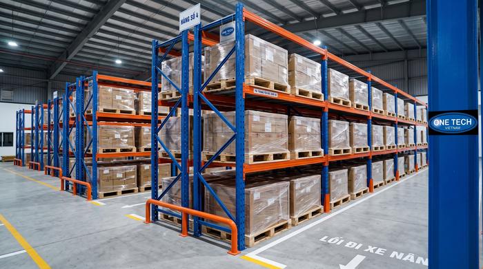 Kệ Selective tải trọng nặng cho kho siêu thị Kệ kho tải trọng nặng Thanh Hóa dùng cho hàng pallet
